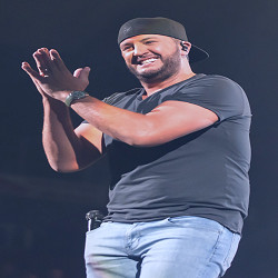 Luke Bryan's Country On Tour at Resch Center his first there in decade